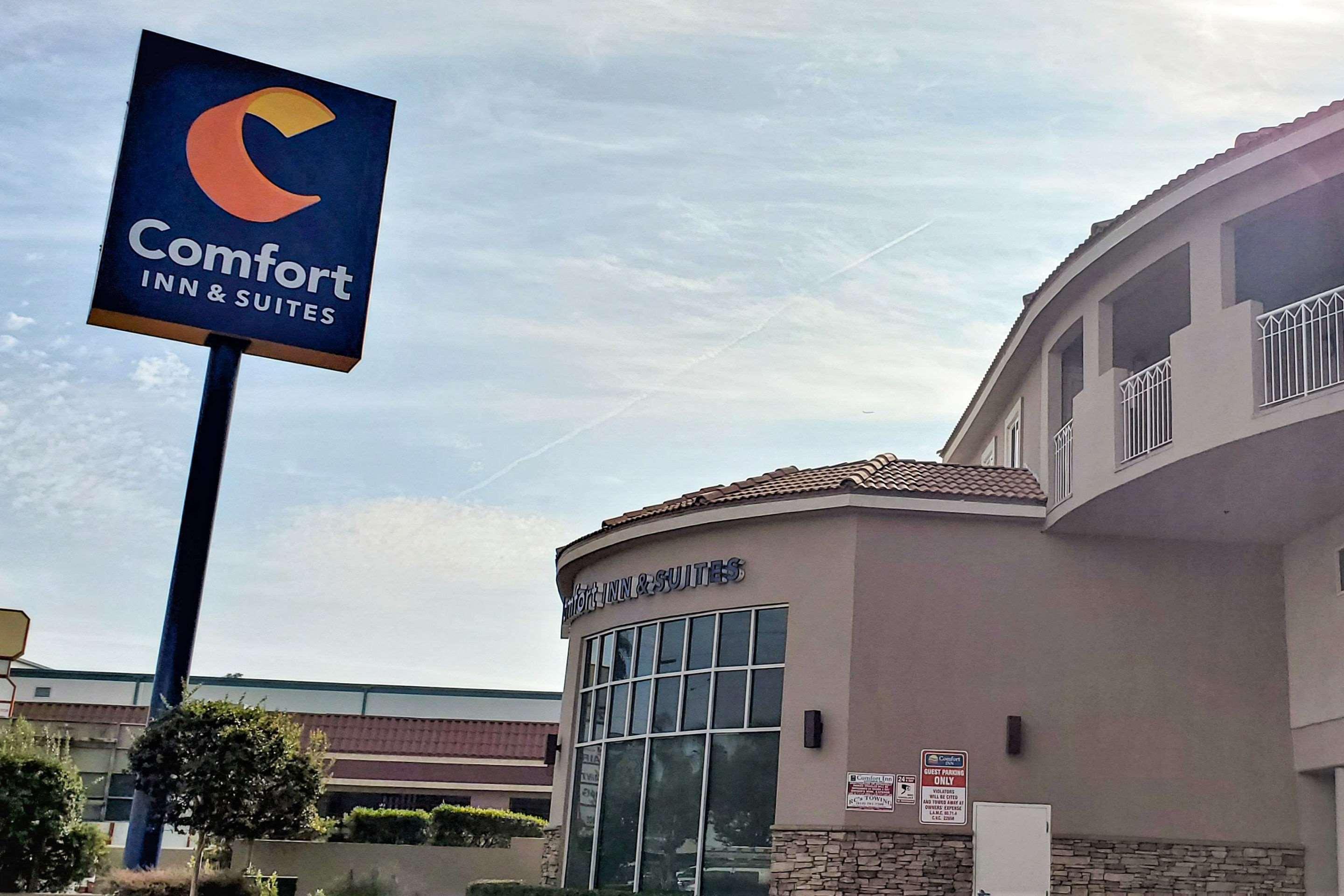 Comfort Inn & Suites Near Universal - N Hollywood - Burbank Los Angeles Exteriör bild