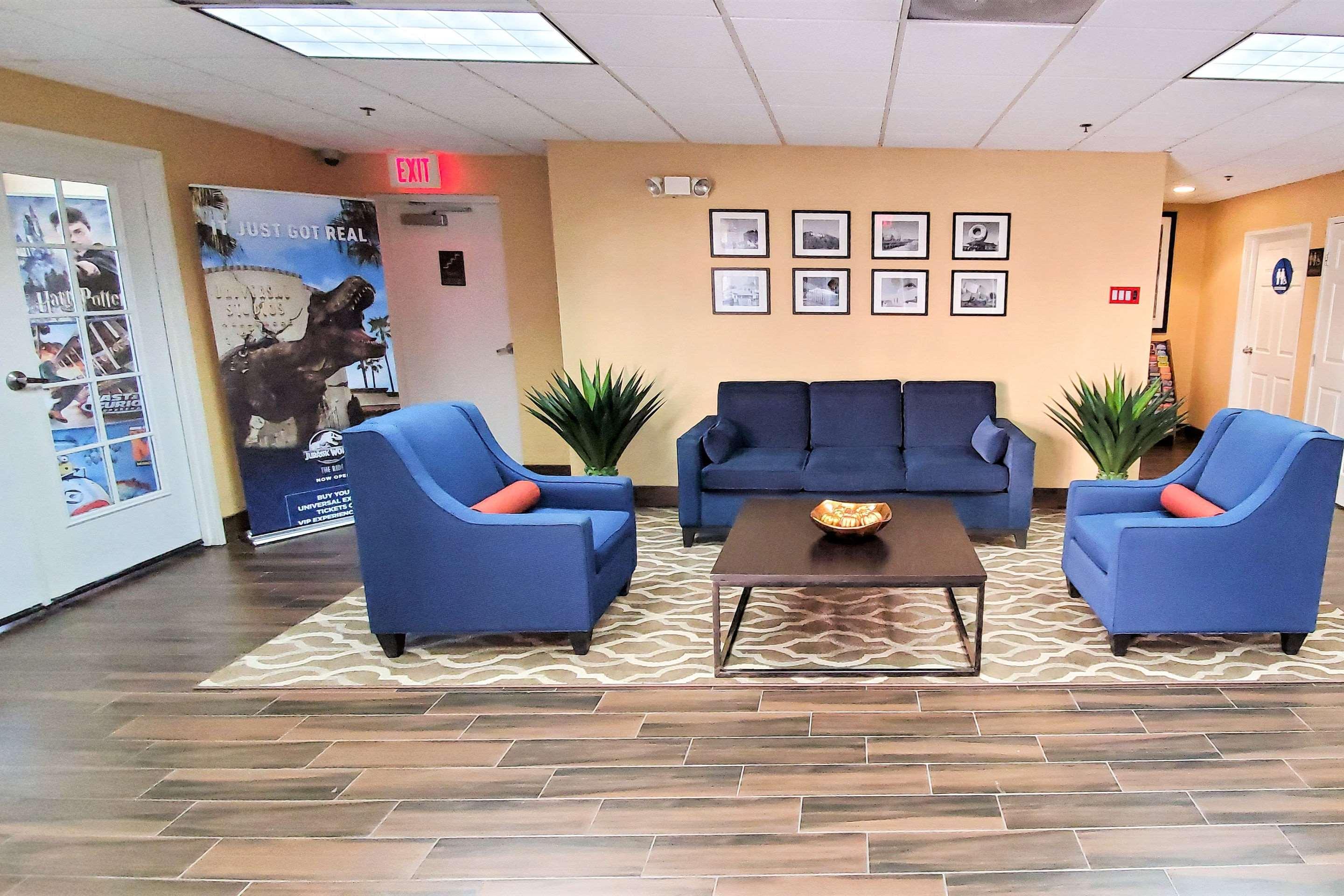Comfort Inn & Suites Near Universal - N Hollywood - Burbank Los Angeles Exteriör bild