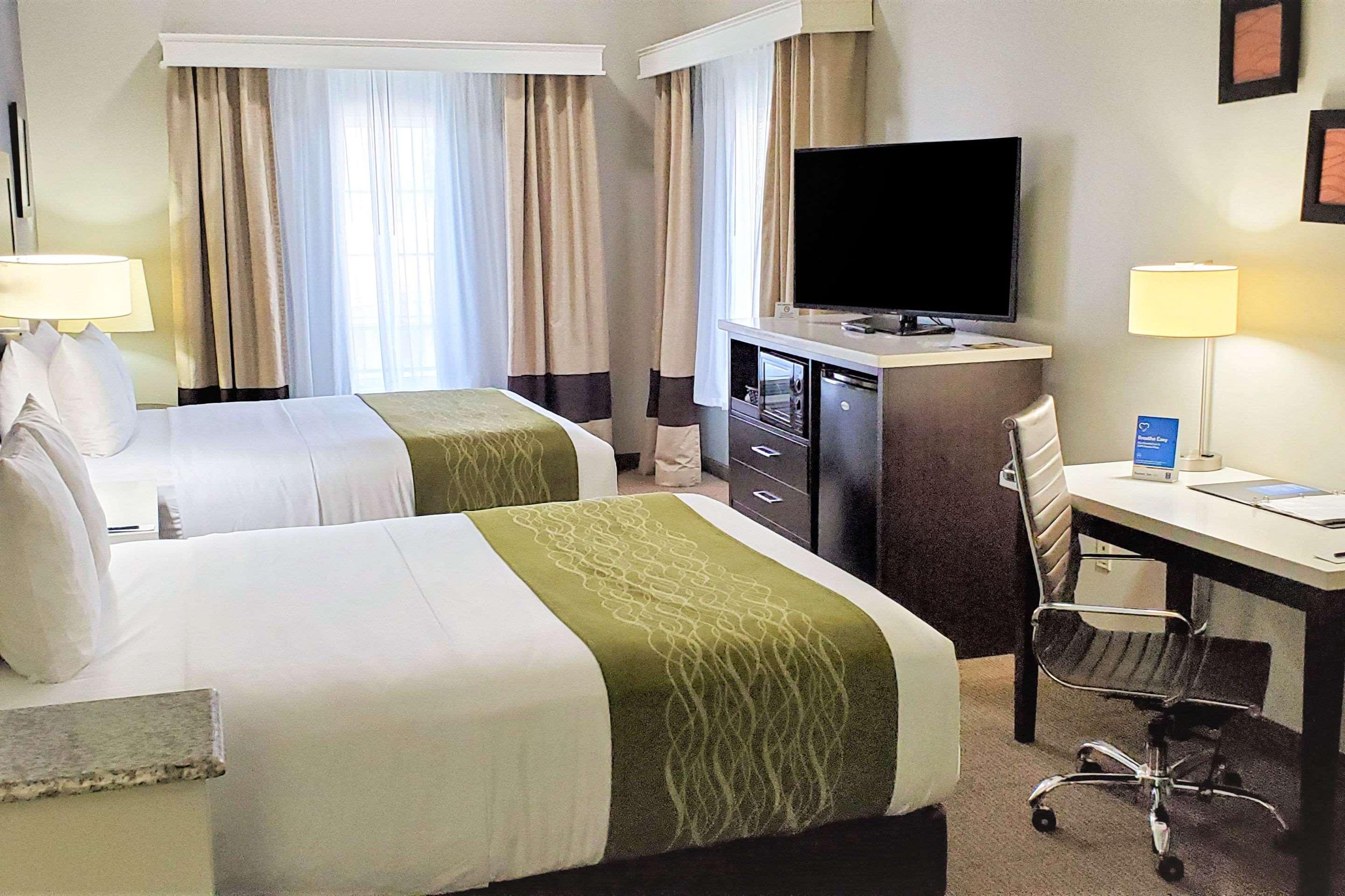 Comfort Inn & Suites Near Universal - N Hollywood - Burbank Los Angeles Exteriör bild