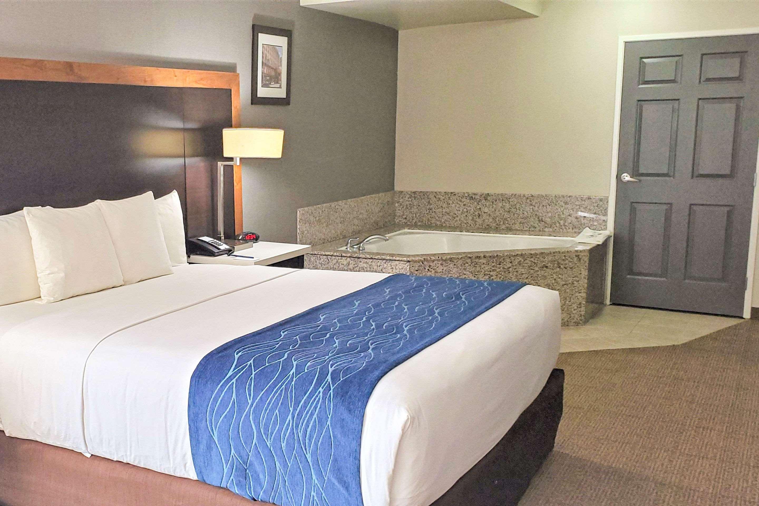 Comfort Inn & Suites Near Universal - N Hollywood - Burbank Los Angeles Exteriör bild