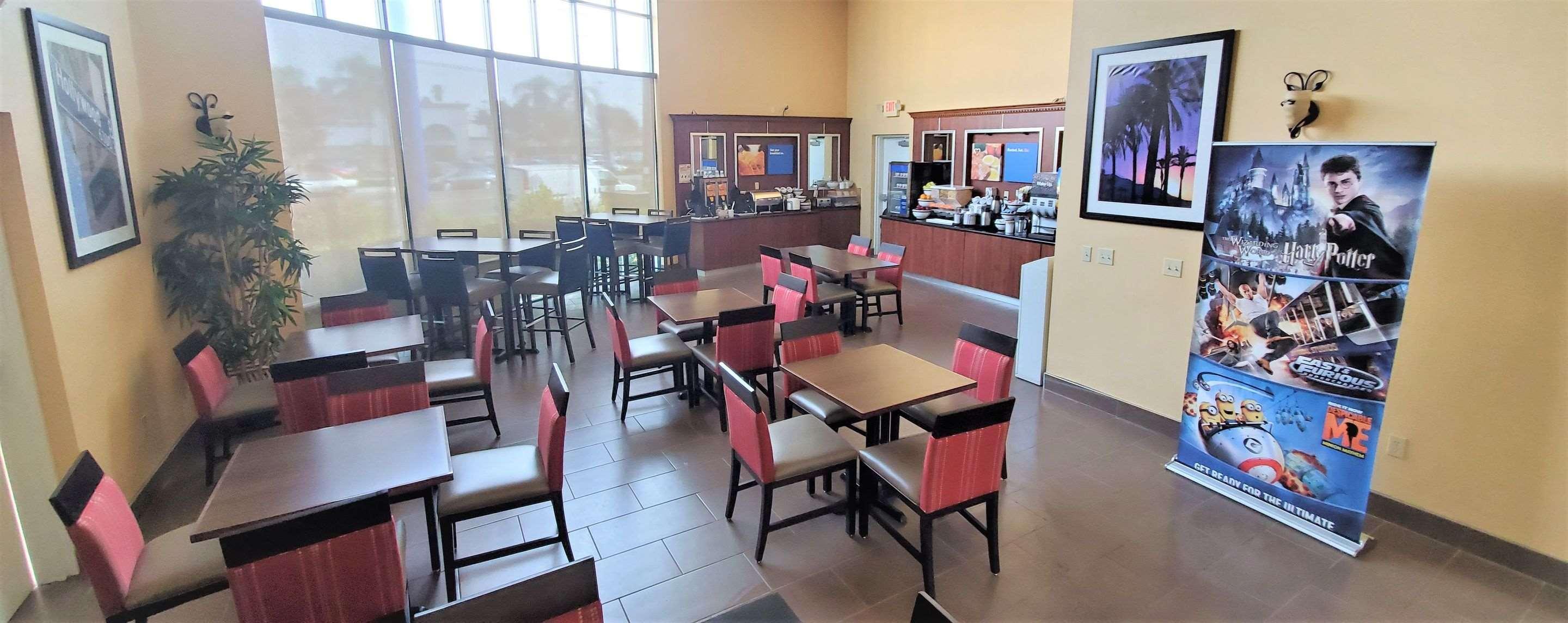 Comfort Inn & Suites Near Universal - N Hollywood - Burbank Los Angeles Exteriör bild