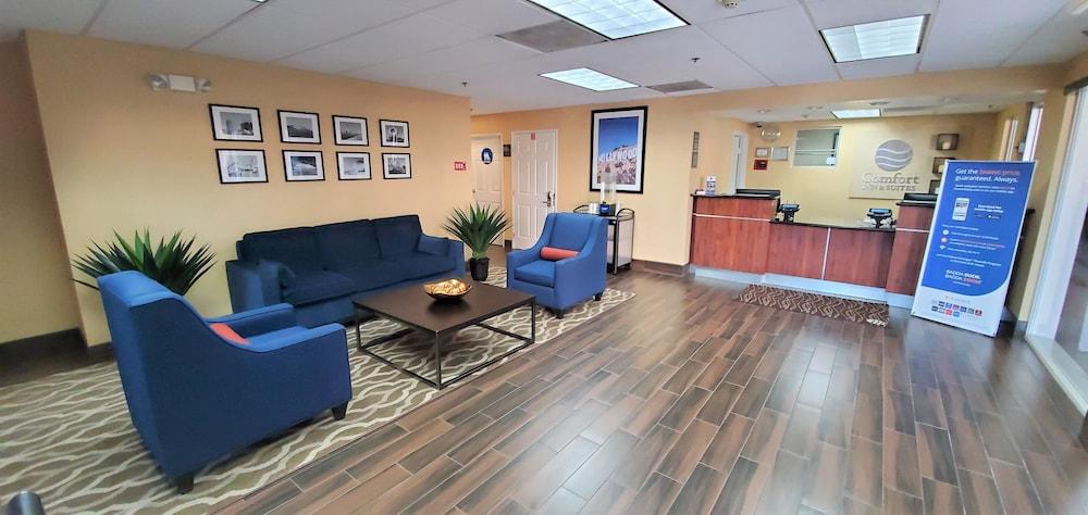 Comfort Inn & Suites Near Universal - N Hollywood - Burbank Los Angeles Exteriör bild