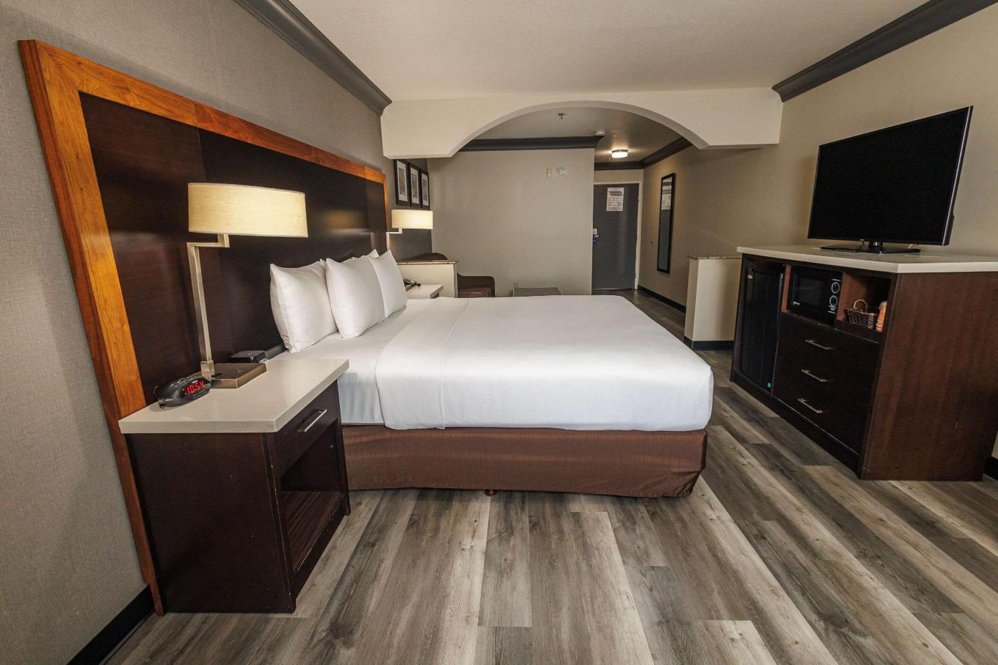 Comfort Inn & Suites Near Universal - N Hollywood - Burbank Los Angeles Exteriör bild
